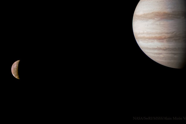 Giove e io by Juno | Sistema solare | Dietro il Sipario del Cielo