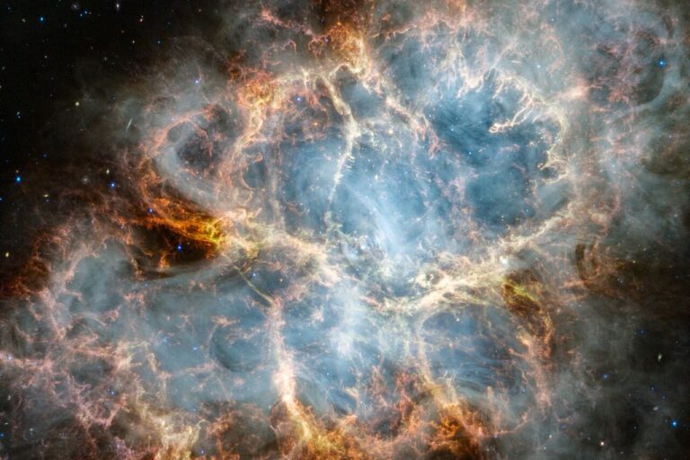 Crab Nebula by Webb | Nebulose | Dietro il Sipario del Cielo