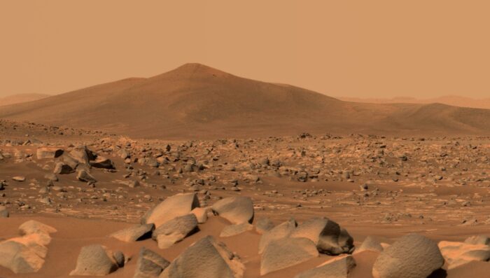 Mastcam-Z Views Santa Cruz on Mars | Dietro il Sipario del Cielo Mastcam-Z Views Santa Cruz on Mars | Dietro il Sipario del Cielo